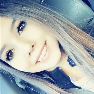 Meet your Posher, Kayla
